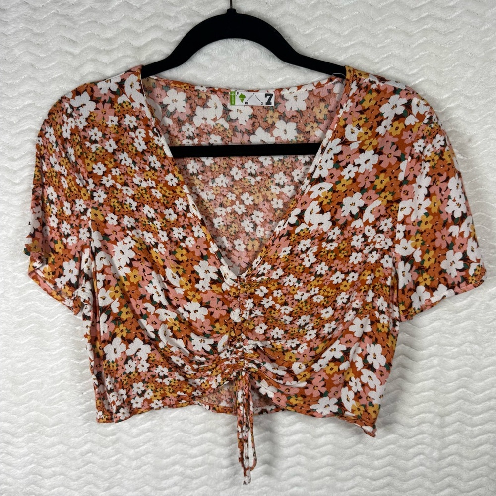 18 Forever Rust, Pink & White Floral Drawstring V‑Neck Crop Top. Spring is here